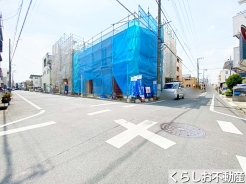 北側６ｍと東側7.1ｍの公道に面しており、お車の出し入れ楽々！
広く見通しが良いので、安全にお出かけ頂けます♪
◆0120-989-011◆