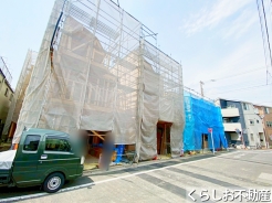 物件現地ご案内の際は、周辺環境も合わせてご案内いたします！
周辺のお店や施設、駅までの道のり等を一緒に見て回りましょう♪
◆0120-989-011◆